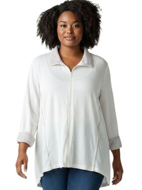 Women's Cream Zip-Front Sweater with Ribbed Trim